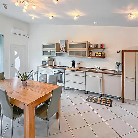 La Playa Holiday home