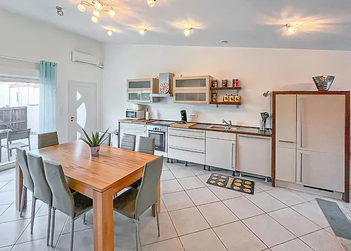 La Playa Holiday home